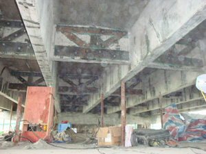 橋梁粘鋼板加固